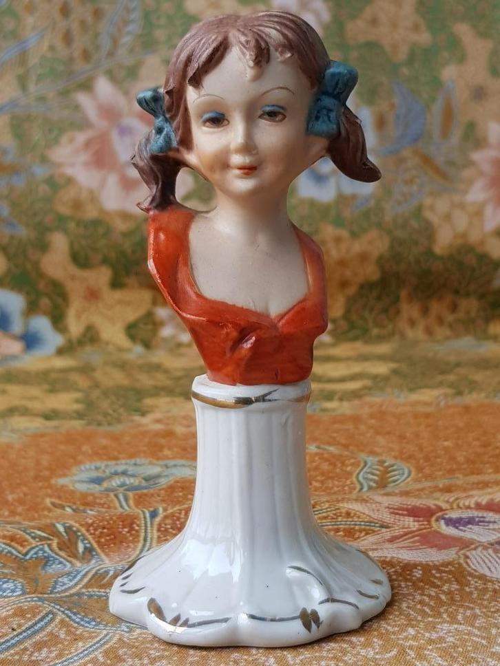 Mooi antiek borstbeeldje uit Frankrijk van een meisje., Antiek en Kunst, Antiek | Porselein, Ophalen of Verzenden