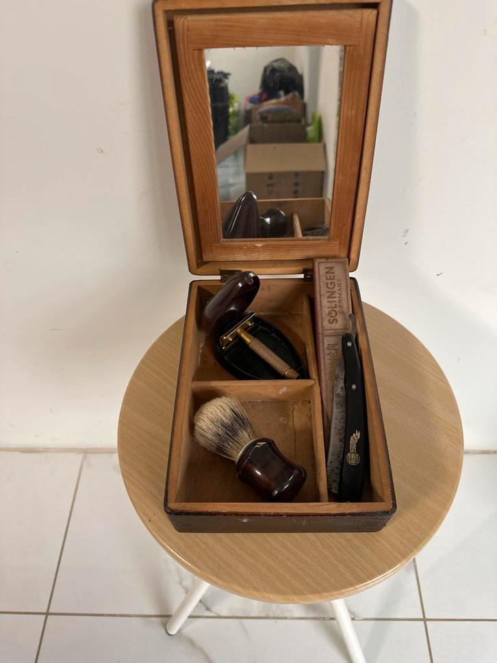 Vintage Scheerset in Houten Kistje, Antiek en Kunst, Antiek | Gereedschap en Instrumenten, Ophalen of Verzenden