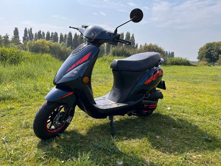 La Souris City Snorscooter BWJ 2021 4-Takt ALARM, Fietsen en Brommers, Snorfietsen en Snorscooters, Zo goed als nieuw, Overige merken