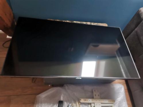 Philips Ambilight TV + Muurbeugel, Audio, Tv en Foto, Televisies, Gebruikt, 100 cm of meer, Philips, Smart TV, Ophalen
