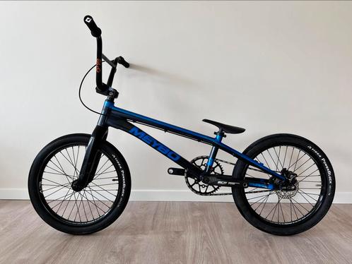 Meybo Holeshot Pro 22,5 (xxxl), Fietsen en Brommers, Fietsen | Crossfietsen en BMX, Zo goed als nieuw, 20 tot 24 inch, Aluminium