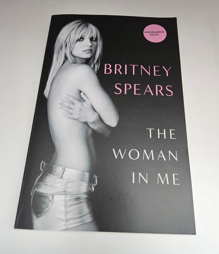 The Woman in me van Britney Spears, Boeken, Ophalen of Verzenden, Zo goed als nieuw, Britney Spears