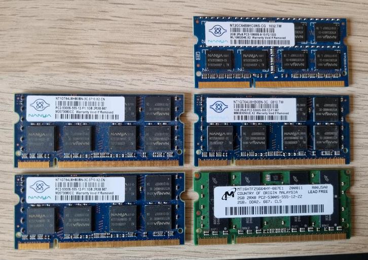 4x DDR2 1x DDR3 SO-DIMM RAM modules (Nanya), Computers en Software, RAM geheugen, Gebruikt, Laptop, 2 GB, DDR2, Ophalen of Verzenden