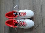 Voetbal schoenen maat 44, Ophalen of Verzenden, Zo goed als nieuw, Schoenen