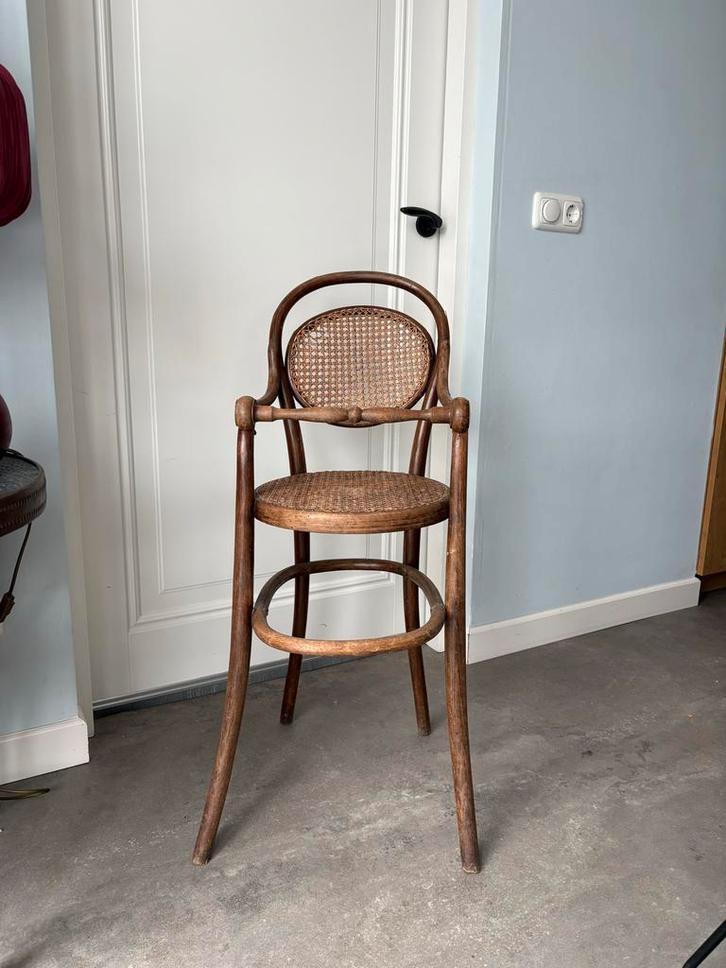 Antieke Thonet Kinderstoel 1888, Antiek en Kunst, Antiek | Meubels | Stoelen en Banken, Ophalen