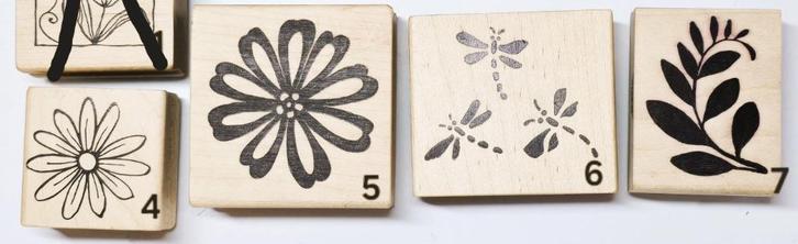 Keuze uit 4 stempels Bloemen Bladeren Libelles van Magenta, Hobby en Vrije tijd, Stempelen, Zo goed als nieuw, Houten stempel