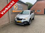 Opel Mokka 1.4 T Cosmo (bj 2013), Auto's, Voorwielaandrijving, Stof, Gebruikt, Zwart
