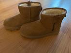 Uggs maat 38, Beige, Lage of Enkellaarzen, Nieuw, Ophalen of Verzenden