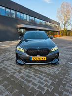 BMW 1-Serie F40 M line 118i 140pk 2019, 65 €/maand, Alcantara, Origineel Nederlands, Handgeschakeld