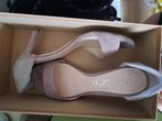 Schoenen maat 39 gratis ophalen, Ophalen, Pumps, Beige, Gedragen