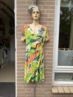 Kleurige Jurk maat 42 korte mouw, Ophalen of Verzenden, Zo goed als nieuw, Maat 42/44 (L), Knielengte