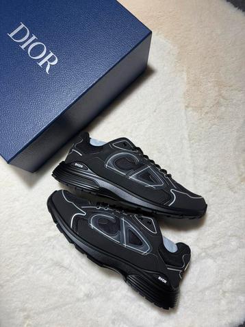 Dior B30 Sneaker beschikbaar voor biedingen