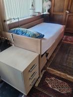 Seniorenbed 90x200 met electrisch verstelbare bodem + matras, Huis en Inrichting, Slaapkamer | Bedden, Ophalen, 90 cm, Eenpersoons