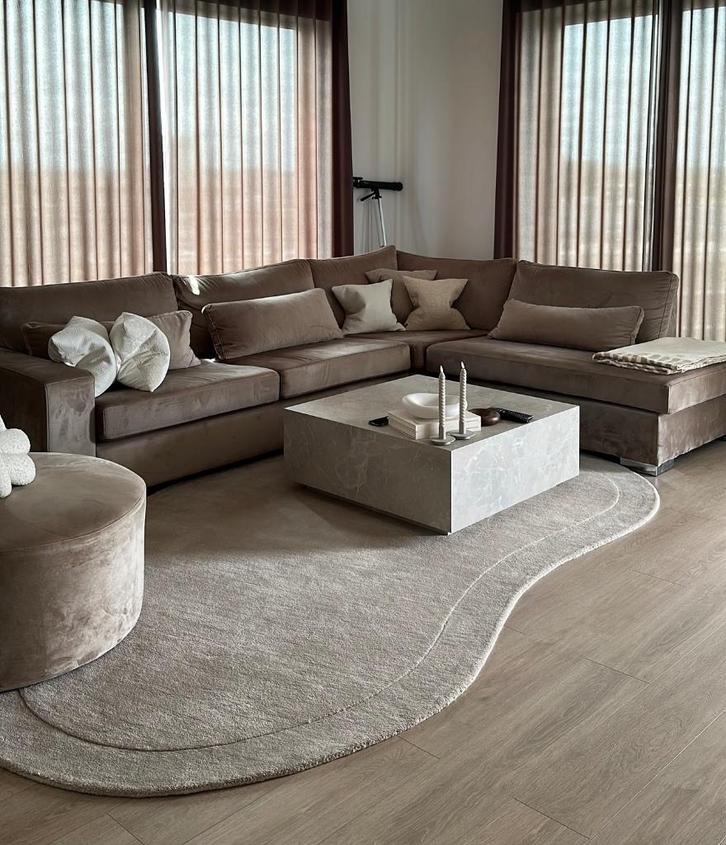 Hoekbank en poef van Atlas Interiors, Huis en Inrichting, Banken | Bankstellen, Gebruikt, Vierpersoons of meer, Ophalen