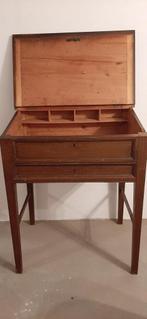 Authentieke, originele houten schrijftafel, Ophalen, Zo goed als nieuw