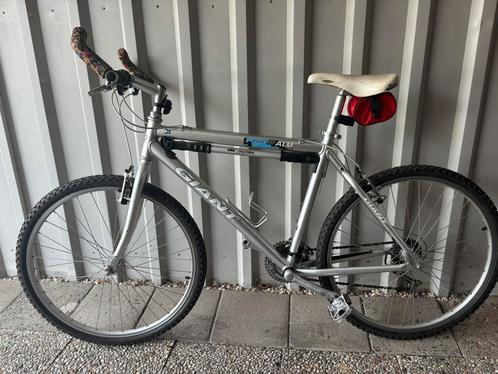 Giant Boulder ALU mountainbike - betrouwbare alleskunner, Fietsen en Brommers, Fietsen | Mountainbikes en ATB, Zo goed als nieuw