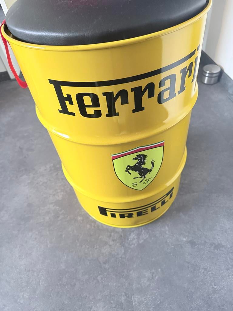 Gele Vatstoel met Ferrari Thema, Ophalen of Verzenden, Zo goed als nieuw, Formule 1