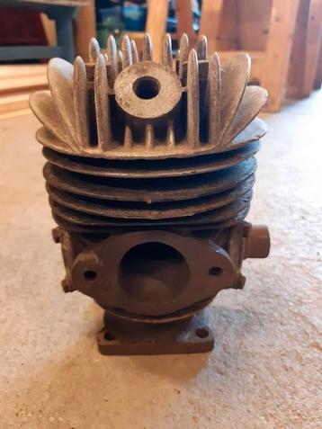 DKW cilinder en cilinderkop vooroorlogs  beschikbaar voor biedingen