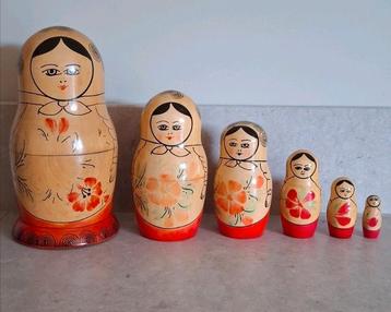 Vinntage Matroesjka of baboesjka USSR beschikbaar voor biedingen