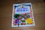 Boek - Hiep hiep hoera - Hoe versier ik een feestje, Boeken, Ophalen of Verzenden, Gelezen, Fictie algemeen