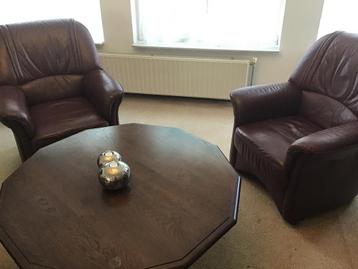 Leather chairs- Kast-Tafel beschikbaar voor biedingen