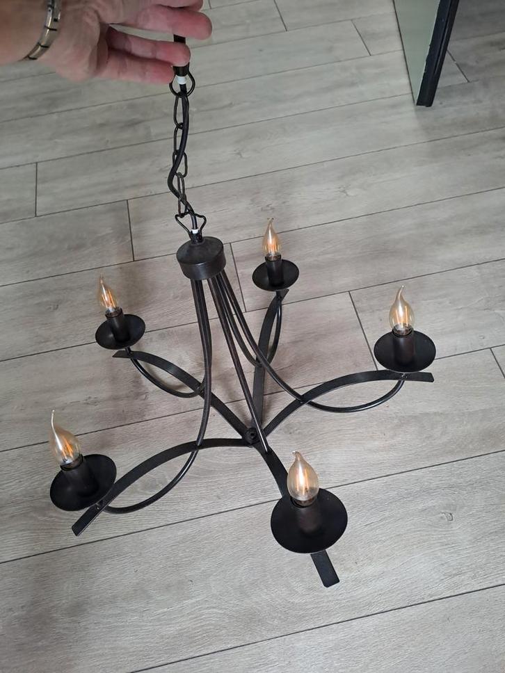 Te koop: twee prachtige kroonluchters, Huis en Inrichting, Lampen | Kroonluchters, Zo goed als nieuw, Ophalen