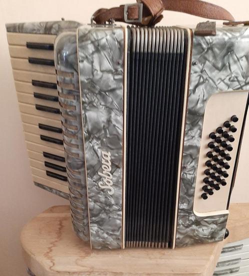 Playback accordeons, Muziek en Instrumenten, Accordeons, Gebruikt, Overige merken, Met koffer, Ophalen