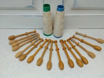 Diverse kantklosjes  beschikbaar voor biedingen