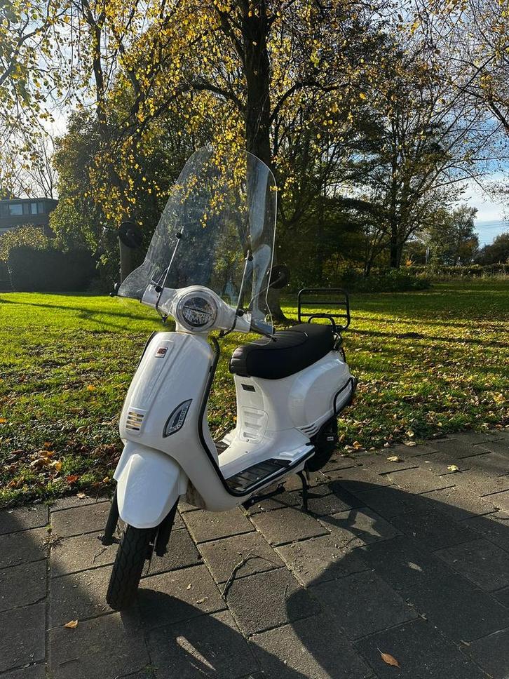 KILLERBEE ELECTRICO 25, Fietsen en Brommers, Snorfietsen en Snorscooters, Zo goed als nieuw, Overige merken, Elektrisch, Ophalen