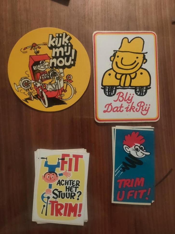 Vintage Stickers - Blij dat ik Rij, Trim u Fit, Kijk mij nou, Verzamelen, Stickers, Gebruikt, Auto of Motor, Ophalen of Verzenden