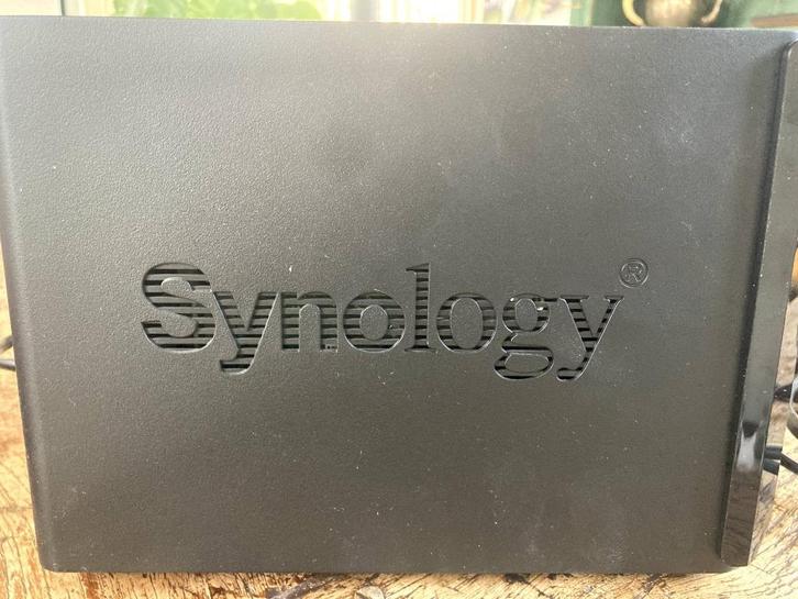 Synology DS220+ NAS met Seagate Ironwolf 4TB, Computers en Software, NAS, Zo goed als nieuw, Ophalen of Verzenden