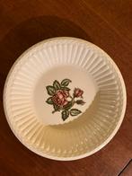 Wedgwood Moss Rose compote schaaltje 13 cm x 3 hoog, Ophalen of Verzenden, Wedgwood, Porselein, Schaal of Schalen