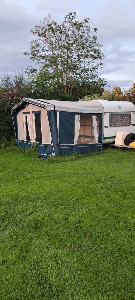 prachtige TEC caravan te koop, Caravans en Kamperen, Caravans, Bedrijf, tot en met 4, 750 - 1000 kg, Treinzit, Kip, Dwarsbed, tot 4 meter