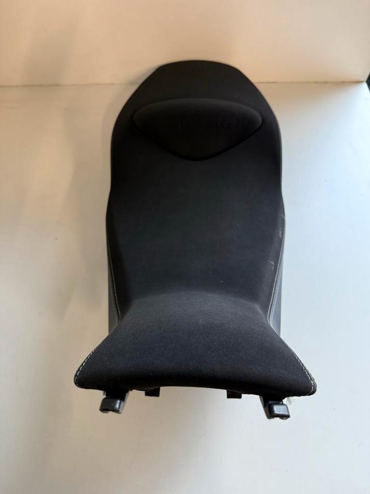 Moto Guzzi V85 TT Comfort Zadel Artnr. 2B005635, Motoren, Tuning en Styling, Ophalen
