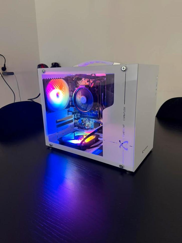 Amd ryzen 3 2200G, Computers en Software, Desktop Pc's, Gebruikt, 3 tot 4 Ghz, SSD, Ophalen