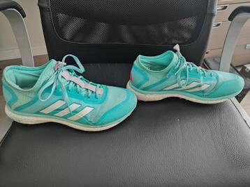 Hockeyschoenen Adidas Fabela X Empower beschikbaar voor biedingen
