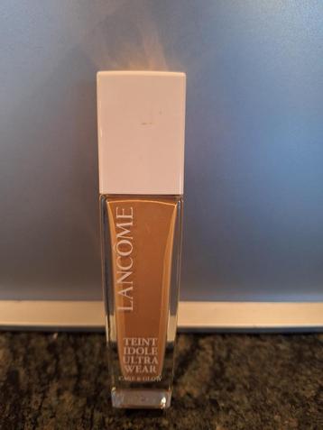 LANCOME Teint Idole Ultra Wear care&glow  beschikbaar voor biedingen