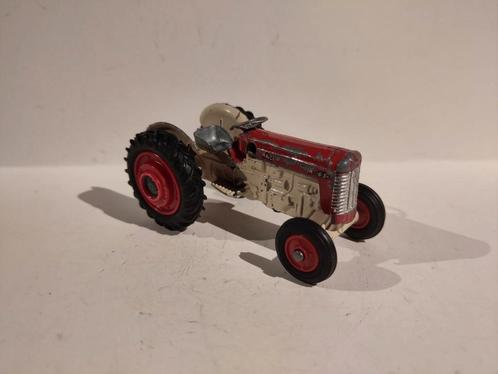 Corgi Toys No. 50 Massey Ferguson 65 Tractor, Hobby en Vrije tijd, Modelauto's | 1:43, Gebruikt, Tractor of Landbouw, Corgi, Ophalen of Verzenden