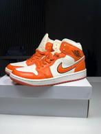 Jordan 1 mid SE WMNS “ sport spice “ 38,5, Kleding | Heren, Schoenen, Overige kleuren, Nike, Ophalen of Verzenden, Sneakers of Gympen