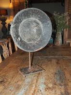 Oude houten Ronde ornament op voet, Ophalen of Verzenden, Gebruikt