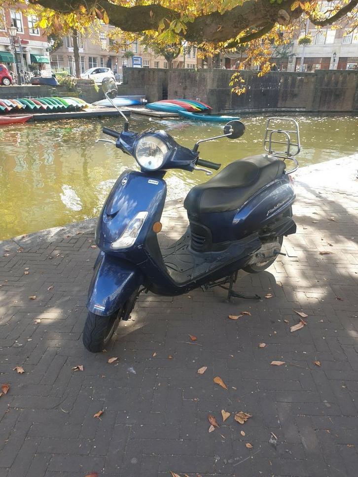 Sym fiddle 2 50s snor scooter bouwjaar 2019, Fietsen en Brommers, Scooters | SYM, Zo goed als nieuw, Fiddle, Maximaal 25 km/u