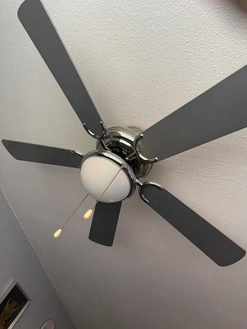 Moderne Plafondlamp met 5 Bladen beschikbaar voor biedingen