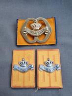 Setje Garde fuseliers Prinses Irene (oogjes), Ophalen of Verzenden, Landmacht, Nederland, Embleem of Badge