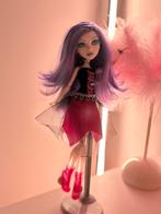 Monster High Spectra, Verzamelen, Poppen, Ophalen of Verzenden, Zo goed als nieuw, Pop