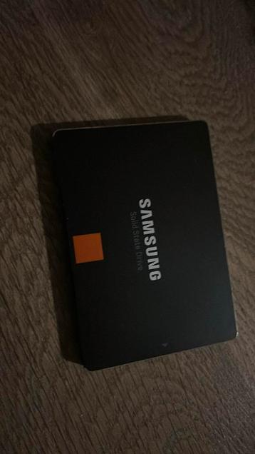 Samsung evo 120 GB beschikbaar voor biedingen