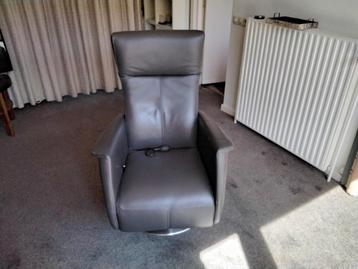 relax fauteuil Toscana  grijs met schijfvoet rvs  beschikbaar voor biedingen
