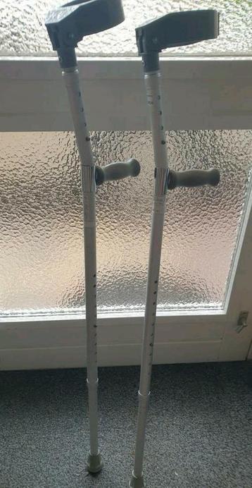 Aluminium Elleboogkrukken verstelbaar beschikbaar voor biedingen