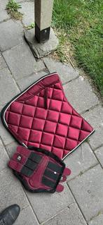 Dressuur dekje full bordeaux rood set, Dieren en Toebehoren, Ophalen of Verzenden, Zo goed als nieuw, Dekje