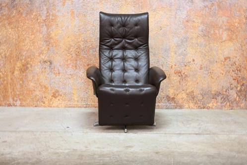 ZGANieuw bruine leren Jori Square design relaxfauteuil, Huis en Inrichting, Fauteuils, Zo goed als nieuw, Leer, 50 tot 75 cm, 75 tot 100 cm