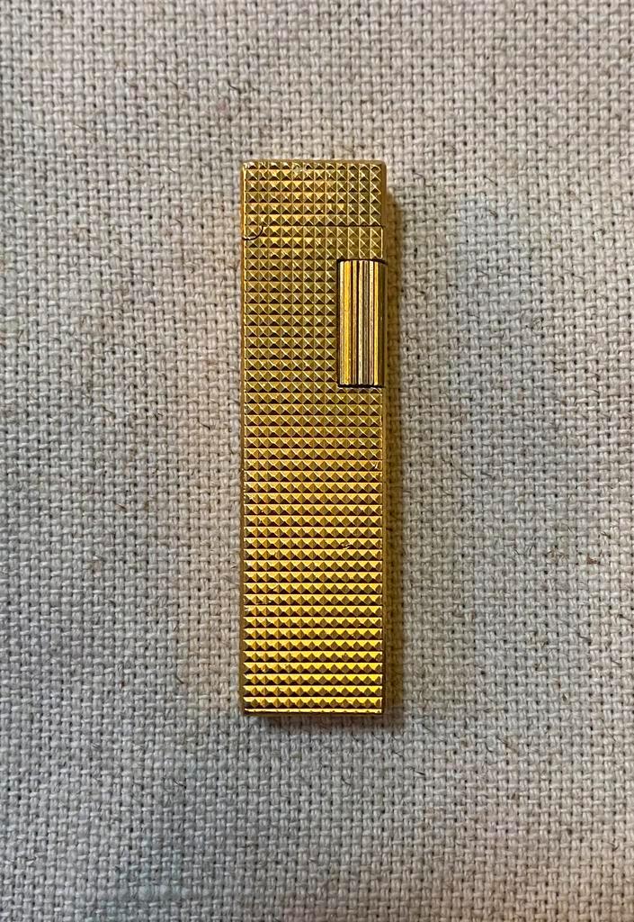 Vergulde Colibri London “John Sterling” vintage ‘70 lighter, Verzamelen, Rookartikelen, Aanstekers en Luciferdoosjes, Zo goed als nieuw